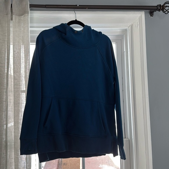 Athleta Tops - Athleta hoodie size M